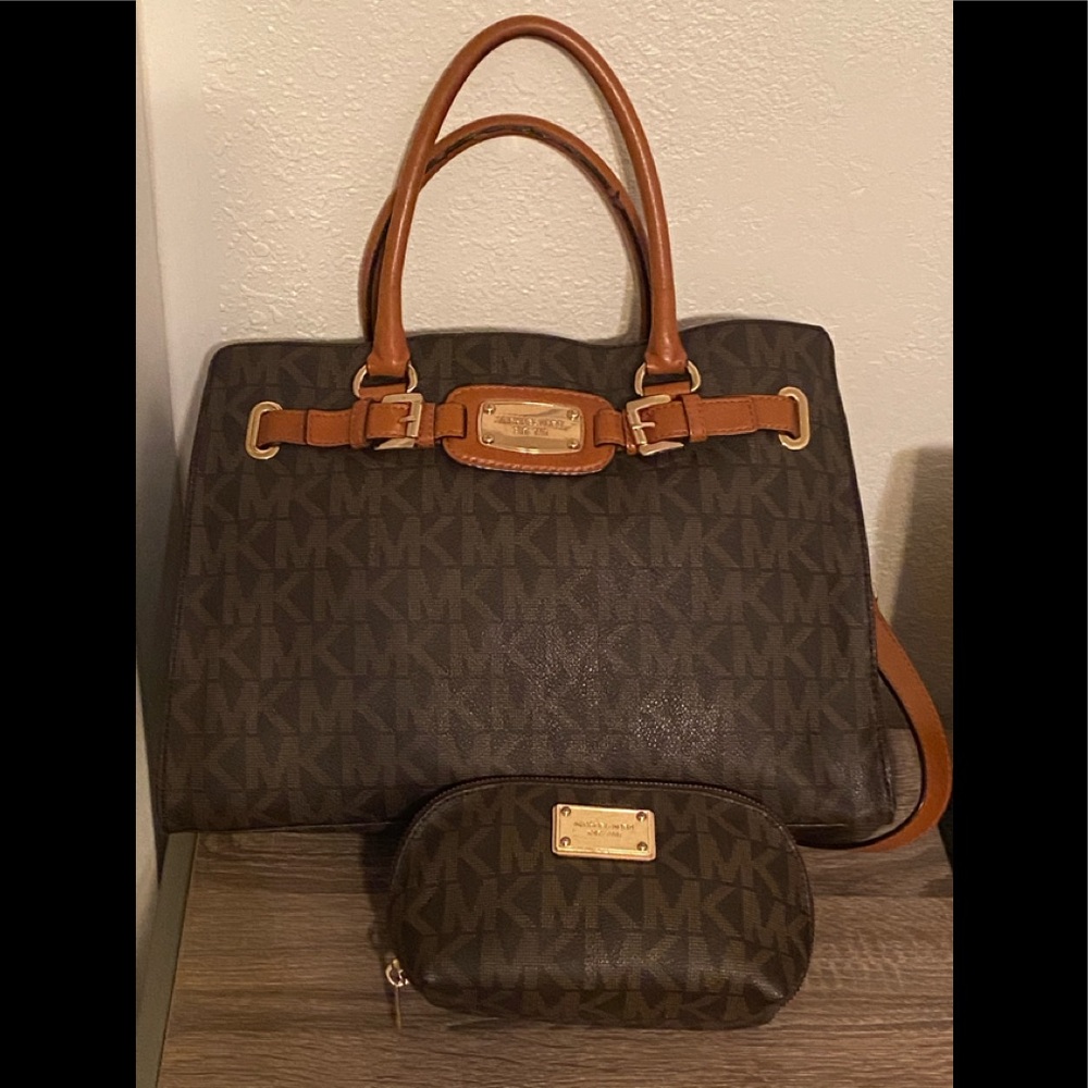 Michael Kors L jet set crossbody & cosmetic bag